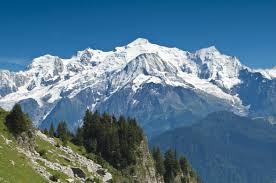 Canicula a topit gheața de pe Mont-Blanc de 3 ori mai repede decât de obicei