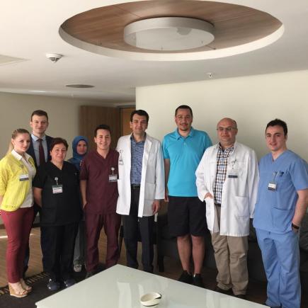 Prima fotografie cu premierul Victor Ponta în spitalul din Turcia 