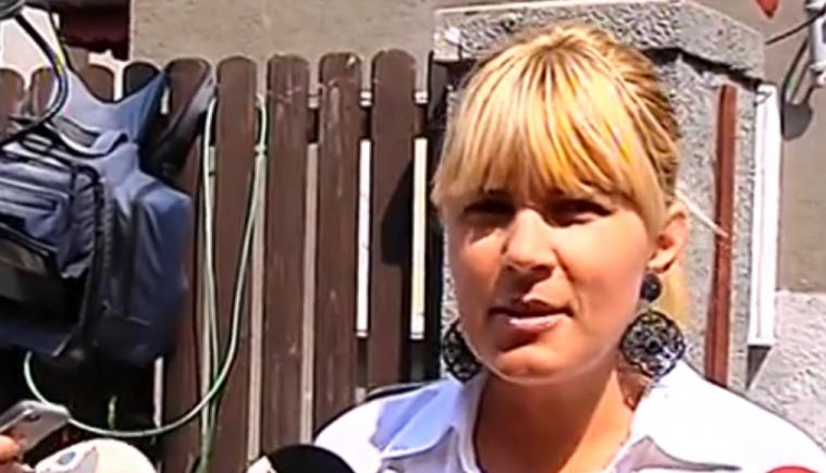 Elena Udrea, la Poliţie după vacanţa la mare: Mai plec, mai vin...important este să nu părăsesc țara