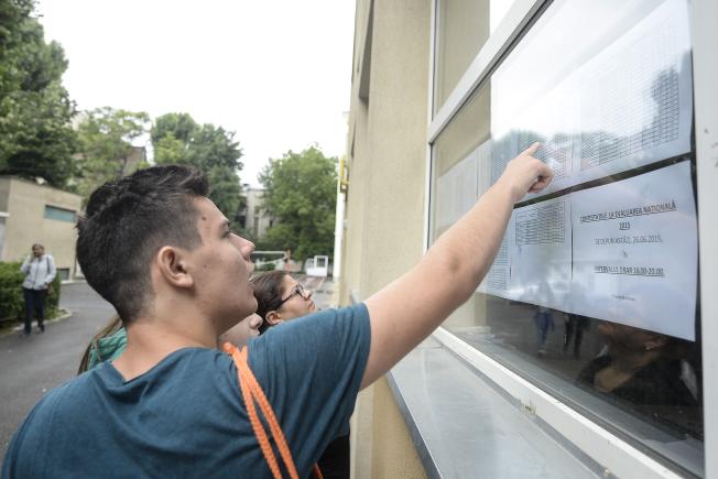 Marţi, prima REPARTIZARE COMPUTERIZATĂ pentru absolvenţii clasei a opta Marţi, prima REPARTIZARE COMPUTERIZATĂ pentru absolvenţii clasei a opta