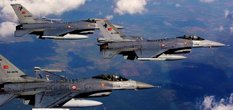 Schimb de focuri deasupra Mării Egee! Şase avioane de luptă turceşti au încălcat spaţiul aerian al Greciei