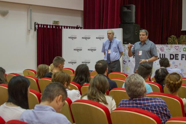 Festivalul de Film Istoric de la Râşnov: dezbateri despre Iugoslavia, Basarabia și Al Doilea Război Mondial 