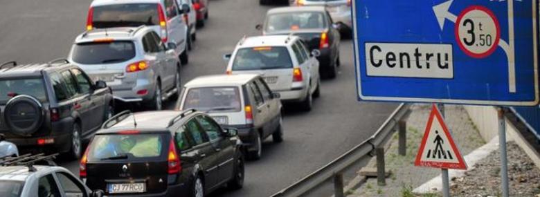 Cum se circulă pe drumurile din țară și unde sunt impuse restricții de trafic