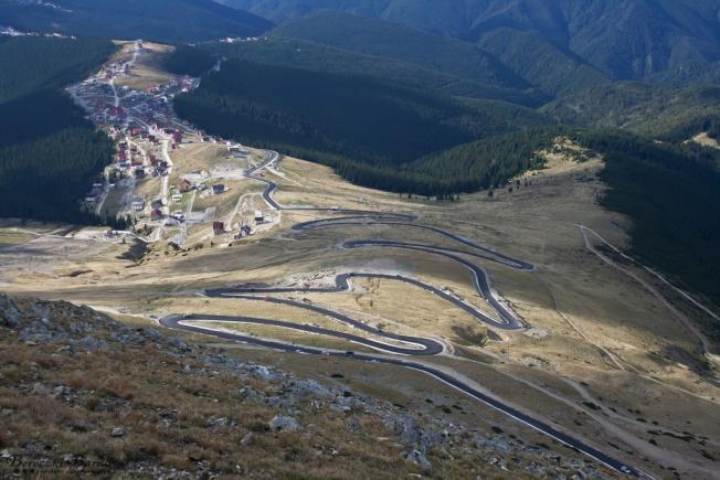 Transalpina intră pe ultima sută de metri. Când va fi inaugurată cea mai înaltă şosea din România