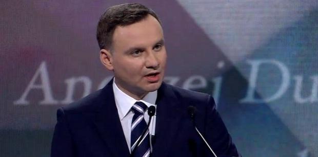 Noul președinte al Poloniei cere NATO să sporească trupele în regiune Noul președinte al Poloniei cere NATO să sporească trupele în regiune