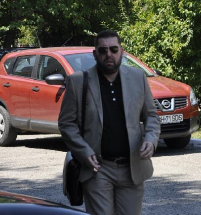 ULTIMA ORĂ. Ce a decis astăzi instanţa în cazul fostul șef al Poliției Locale Ploiești. Cristinel Toader a fost reţinut pentru şantaj ULTIMA ORĂ. Ce a decis astăzi instanţa în cazul fostul șef al Poliției Locale Ploiești. Cristinel Toader a fost reţinut pentru şantaj