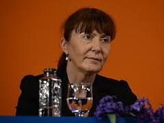 Ambitiile politice ale Monicai Macovei au si partid. M10 are personalitate juridica Ambitiile politice ale Monicai Macovei au si partid. M10 are personalitate juridica