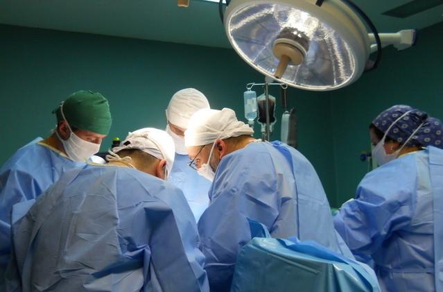 Butoiul lui Diogene. Şpaga la doctor: o paporniţă de discuri cu muzică clasică Butoiul lui Diogene. Şpaga la doctor: o paporniţă de discuri cu muzică clasică