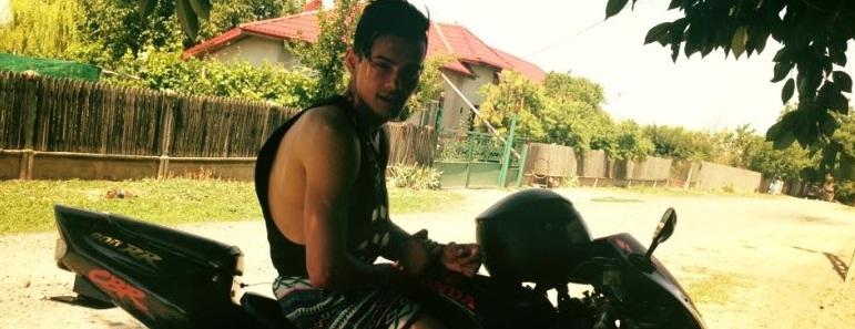 Cum este apărat polițistul implicat în accidentul de motocicletă de la Mănăstirea. Tânărul mort mai avea în 