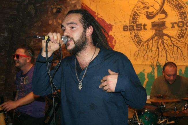 A murit Mistah Boogie, solistul grupului reggae East Roots