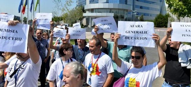 Controlorii de trafic aerian pot intra în GREVĂ GENERALĂ de la 1 septembrie. Tribunalul București a RESPINS contestația conducerii ROMATSA