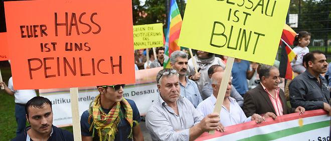 De teama violenţelor antirefugiaţi, Germania interzice manifestaţiile la Heidenau