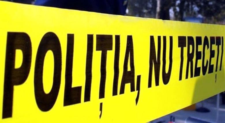 TRAGEDIE LA BISTRIŢA. O femeie de 40 de ani a fost DECAPITATĂ  după ce şi-a aşezat capul sub roţile trenului. Cum a reuşit să fugă de la SPITALUL DE PSIHIATRIE unde era internată