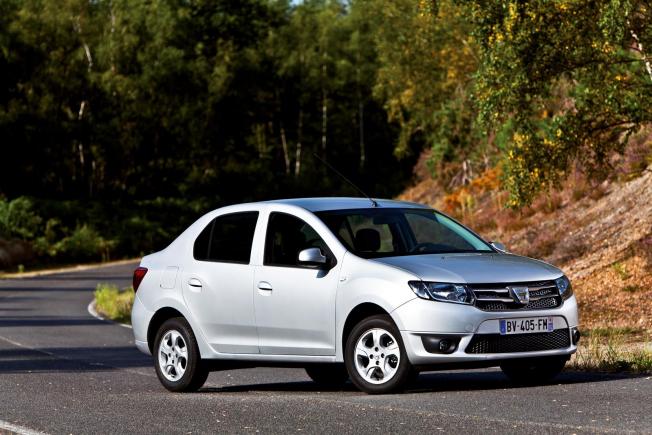 Dacia Logan, cea mai vândută mașină în primele lui ale lui 2015. Cine ocupă următoarele poziții?