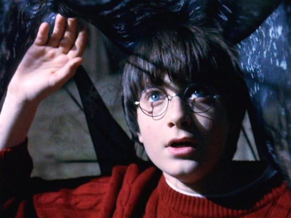 Cercetătorii americani vor să fabrice pelerina invizibilă a lui Harry Potter