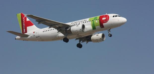 Avion cu pasageri români, aterizare de urgenţă la Marsilia