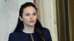 Alina Bica, Şerban Popa şi Horia Simu au fost trimişi în judecată Alina Bica, Şerban Popa şi Horia Simu au fost trimişi în judecată