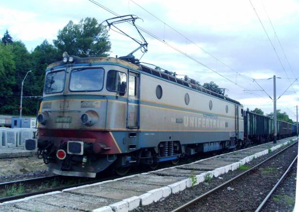CA-N ROMÂNIA. Peste 200 de trenuri luate la puricat de POLIŢIŞTI. În două zile, au fost recuperate 58.439 de kg. de metale, dintre care 418 kg. de cupru