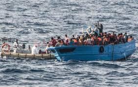 Șeful misiunii navale a UE: Suntem gata să tragem în traficanții de imigranți