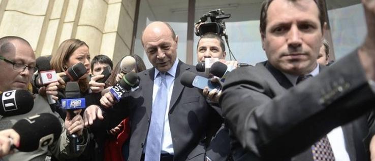Magistrații au decis: Traian Băsescu, URMĂRIT PENAL în dosarul răpirii jurnaliștilor români în Irak