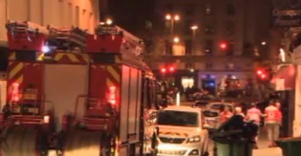  AFP: Scene de apocalipsă în mai multe cartiere ale Parisului