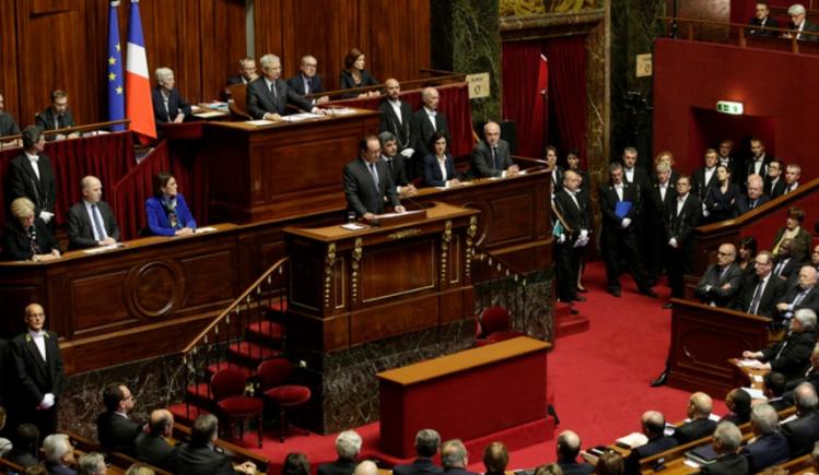 Hollande, în faţa Congresului de la Versailles: Franţa este în război! (VIDEO)