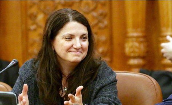 Raluca Prună, propunerea lui Dacian Cioloș pentru Justiție, a fost avizată favorabil de comisii