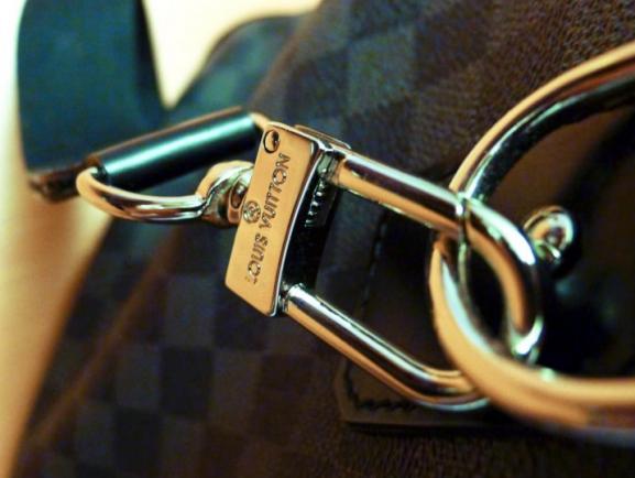 Lansare SPECTACULOASĂ marca Louis Vuitton! Cum arată cea mai scumpă geantă din istoria brandului