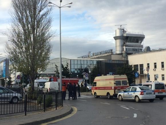 ALERTĂ TERORISTĂ. Terminalul 1 al aeroportului din Sofia, evacuat în urma unei amenințări cu bombă