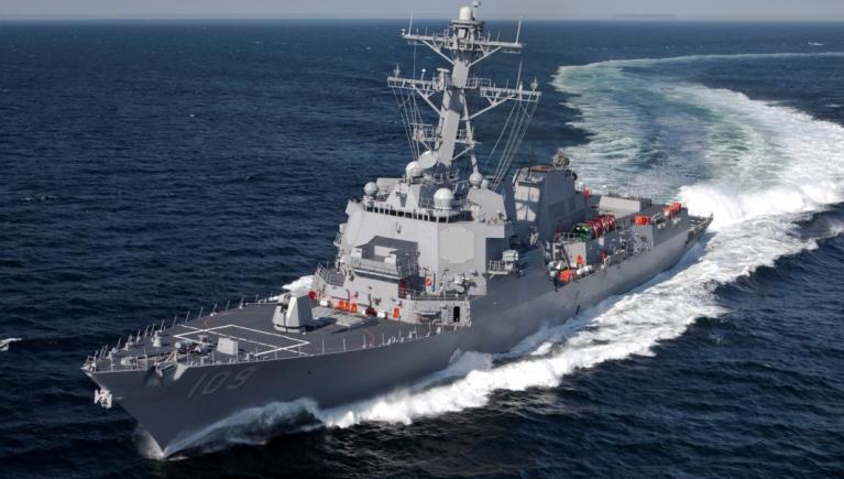 Distrugătorul USS Ross şi trei fregate lansatoare de rachete au intrat în Marea Neagră (VIDEO)