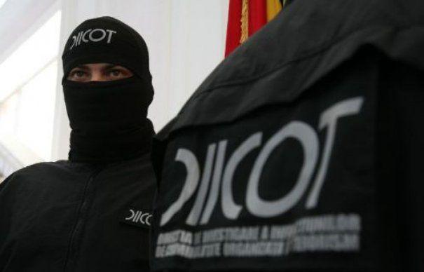 Ce a rostit, în arabă,  „tânărul jihadist“ din Craiova înainte să intre la audieri. Îşi dorea să devină martir al Statului Islamic 