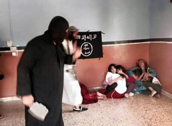 GENOCIDUL INOCENŢILOR. ISIS a început să ucidă copiii cu sindromul Down! Metode de execuție: injecţie letală sau sufocare (VIDEO)