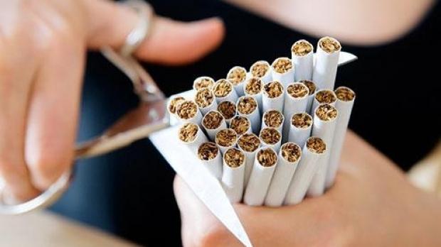 Legea care interzice complet fumatul în spaţiile publice închise, adoptată de Camera Deputaților