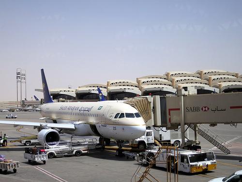 Arabia Saudită a hotărât suspendarea și interzicerea tuturor zborurilor cu destinația Teheran