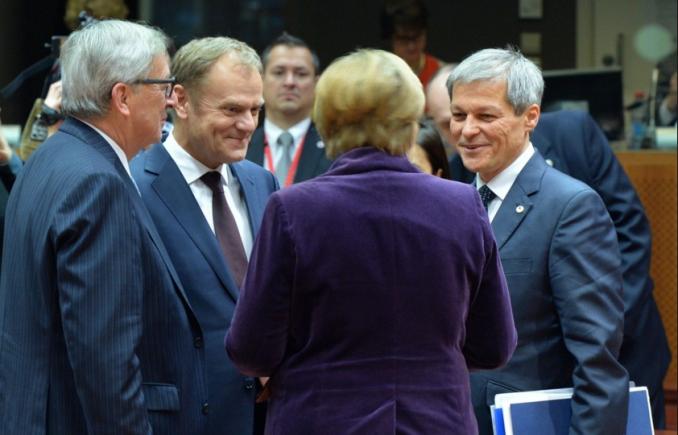 Dacian Cioloș merge la Berlin. Premierul se întâlnește cu Angela Merkel