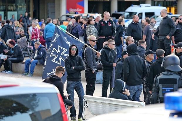 Atacuri xenofobe la Koln, Dresda și Duisburg. Germanii nu-și mai pot ține supărarea în frâu
