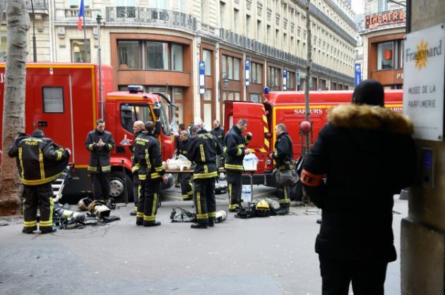 Incendiu la luxosul hotel Ritz din Paris, marţi dimineaţă