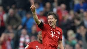 Guardiola şi-l doreste pe Lewandowski la City