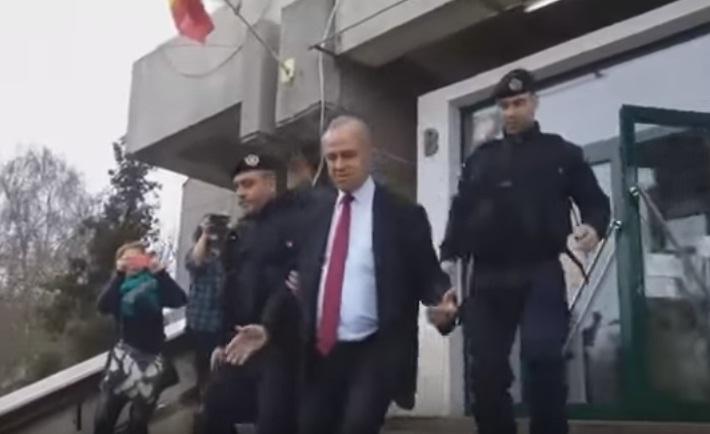 VIDEO. Primarul Brăilei, dus cu duba la DNA Galați. Ancheta ar viza deturnarea a 10 milioane de euro, fonduri nerambursabile