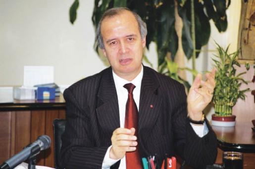 Aurel Simionescu, primarul municipiului Brăila, reținut de procurorii DNA pentru corupție