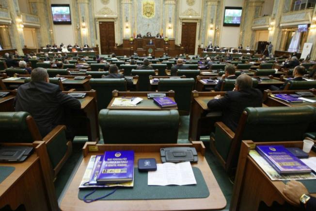 Senatul a retrimis la comisii proiectul privind alegerea primarilor în două tururi