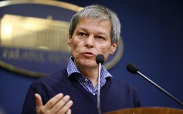 Cioloș se gândește să ceară ajutorul Băncii Europene de Investiții. Ce planuri și-a făcut primul ministru