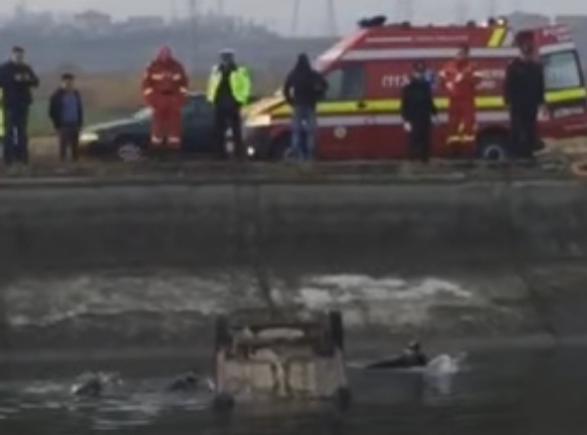 VIDEO. Tragedie în Capitală. O tânără a murit înecată, după ce a căzut cu mașina în Dâmbovița