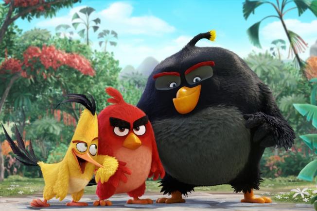 Vrei să vezi ultimul trailer Angry Birds?