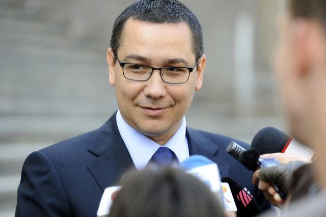 Victor Ponta, MESAJ de 8 Martie pentru Alina Gorghiu: „măcar Alinuţa să-mi ceară demisia“