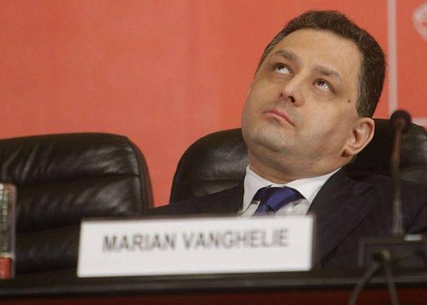 De la Marian Vanghelie citire: „ne sculăm cu denunţurile şi ne culcăm cu denunţurile“