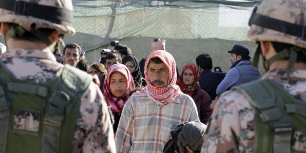 EUROPOL trimite agenți sub acoperire la centrele de înregistrare a migranților
