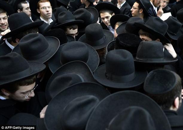 Cercetătorii speră să elucideze misterul longevității evreilor din New York