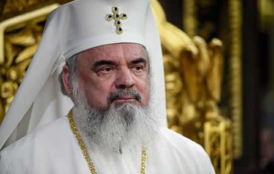 Patriarhul Daniel, în PASTORALA la Învierea Domnului: Să fim vestitori ai iubirii milostive a lui Hristos, într-o lume tot mai confuză şi tristă