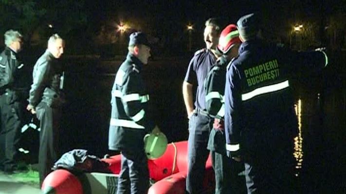 Urmărire cu focuri de armă în Capitală. Un şofer a ajuns cu maşina în lacul Plumbuita, încercând să scape de poliţişti